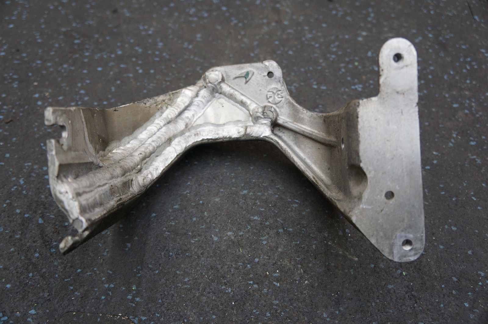 Bracket 11d0011cp.03 Oem Mclaren 650s Mp4-12c 12c