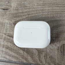Genuine Apple Airpods Pro 1st Generation Wireless Charging Case ONLY A2190 