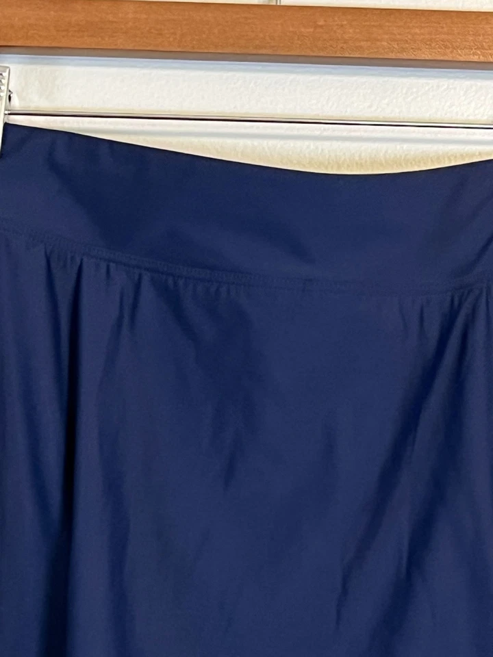 Lot of 2 Women’s Athletic Skirts / Swim Skorts – Size XL & 16 – Navy + Tropical - Image 4 of 4