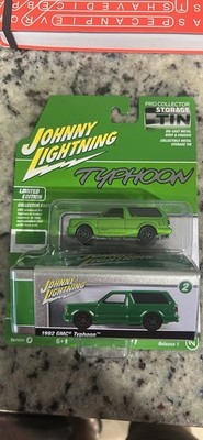 1/64 1992 GMC Typhoon Green, Johnny Lightning Collector Tin 16 JLCT016-B2