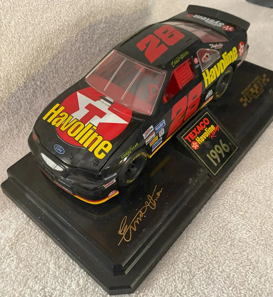 Ernie Irvan #28 1996 Texaco Racing 1:24 Diecast Bank and Winston Cup Series Tin - Image 4 of 4