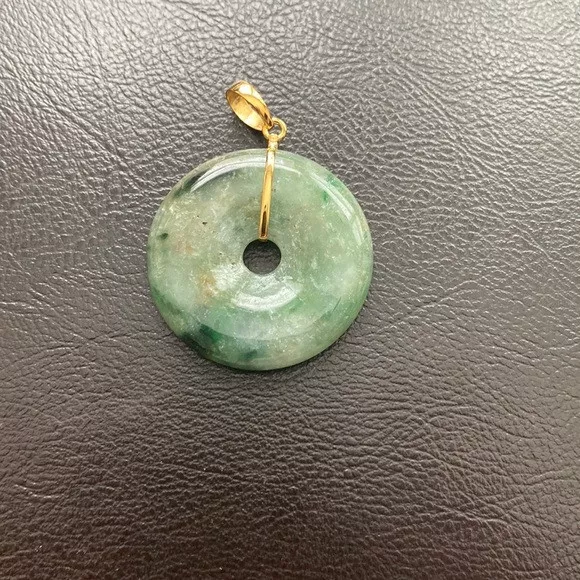14K Solid Yellow Gold Round Donut Natural Jade Pendant Charm