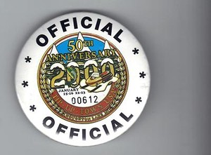 2000 TIP UP TOWN OFFICIAL BADGE PIN PINBACK-MICHIGAN DNR DEER FISHING PATCHES