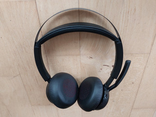 HP Poly Voyager Focus 2 Bluetooth ANC Headset | Wie neu! 🎧
