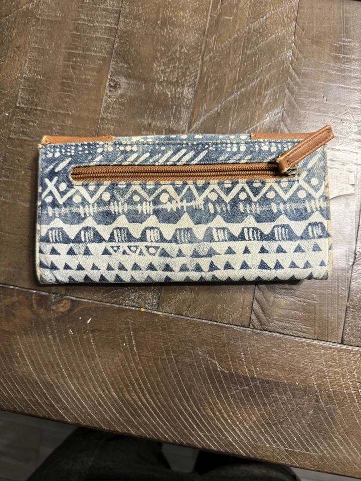 Volcom Women’s Wallet - Image 2 of 3
