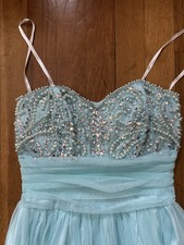 FORMAL  PROM GOWN SEAFOAM GREEN/aqua SIZE 3 New With Tags.  Long