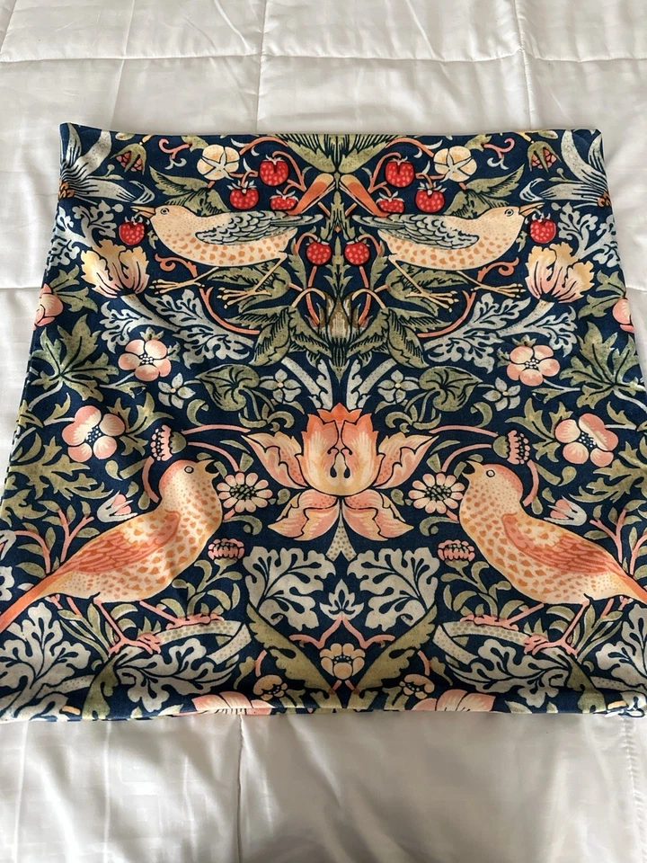(2)William Morris Handmade Strawberry Thief Pillow Covers 24X24 Velvety Soft EUC - Image 4 of 4