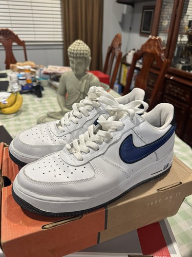 NIKE AIR FORCE 1 SIZE 9 VINTAGE 306353-143