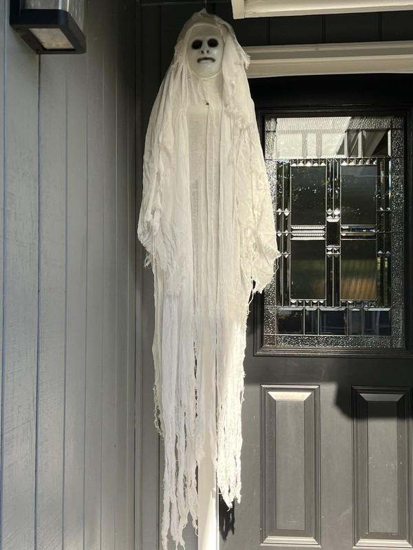 Spooky Gemmy Industries Blow Mold Ghost Motion Activated w/Eerie Chants & Lights