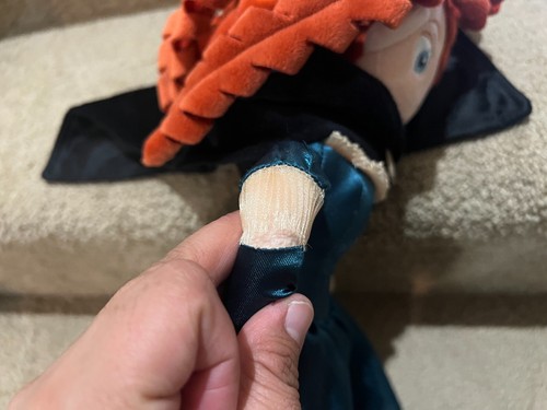 Disney Store Brave Merida Prinzessin Plüschpuppe 20 Zoll mit Umhang Stofftier - Bild 7 von 14