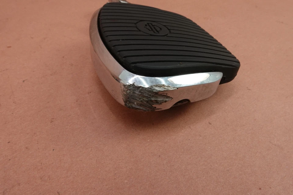 Harley-Davidson Fat Boy Fat Boy 2000-2006 par de tablas de piso de pasajero trasero Foto 3 de 4