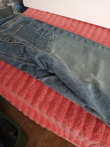 Faded Glory Boy's Bootcut Blue Jeans With Belt Size 16 NWT Slightly Distressed - Picture 9 of 11