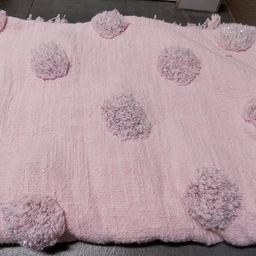 envoguekids blanket throw PINK fringe 100% cotton NICE - Picture 6 of 6