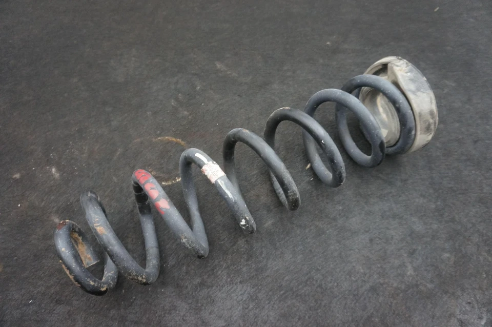 Juego de muelles helicoidales delanteros izquierdo y derecho 5C345310ADD Ford F350 Super Duty Lariat 2018 Foto 4 de 4