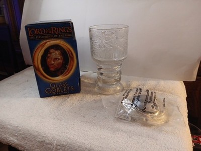 Lord of the Rings Fellowship of the Ring Strider LightUp Glass Goblet. NIB, 2001