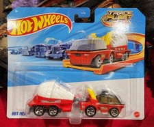 Hot Wheels Track Fleet 2026 Mix 3 Hot Meals D...