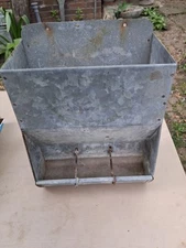 Rustic Galvanized Feeder