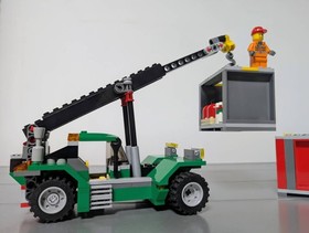 LEGO 7992 Container Stacker w/ Stickers Minifig City Crane Truck Unused