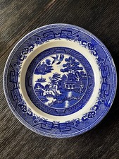 2 Vintage Blue Willow 9" Dinner Plates Made in England