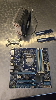 Gigabyte GA-Z68XP-UD3 motherboard w/ cpu i5-2500k / 16 GB RAM /coolmaster cooler