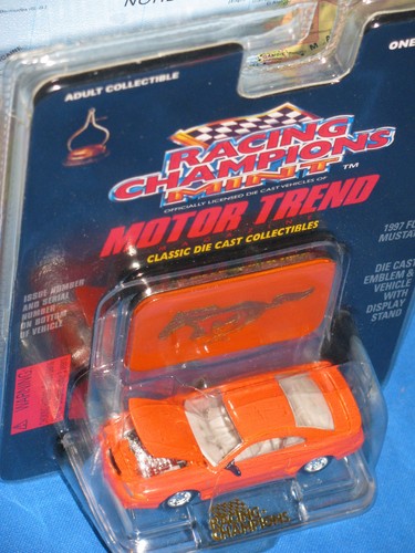 RACING CHAMPIONS MOTOR TREND 1997 FORD MUSTANG 97 ***BRAND NEW & VHTF*** - Picture 5 of 7