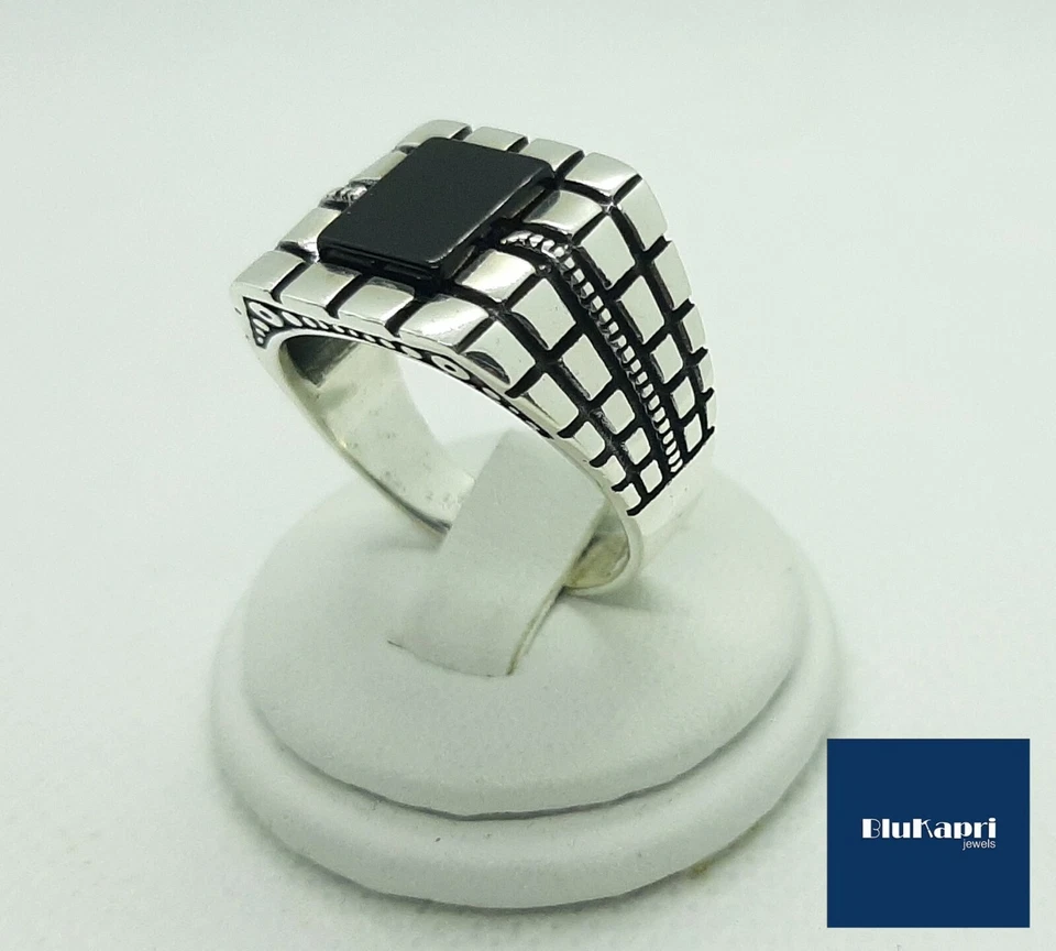 Anello uomo Argento 925 inciso con onice nera mis .25 - Immagine 2 di 4