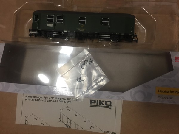 Piko H0 53261 Postwagen Dbp, Post P-13, Sose 2001, Post-Faksimile-Doku Neu + Ovp-image