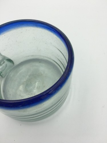 Taza rara mexicana con mango de vidrio azul soplado de 2,75" de alto - Imagen 4 de 5