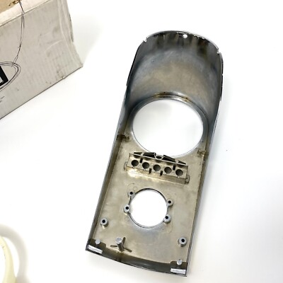 Incomplete Drag Specialties DS373720 Speedometer Dash Mount 96-99