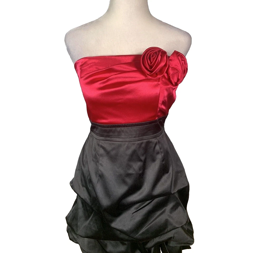 Vestido de cóctel vintage Y2K sin tirantes para jóvenes talla 7 rosa intenso negro dobladillo burbuja Foto 2 de 4