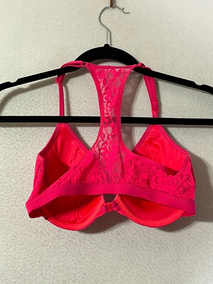 Sujetador push-up con aros cierre frontal espalda cruzada encaje rosa para mujer 36D Material Girl Foto 2 de 4