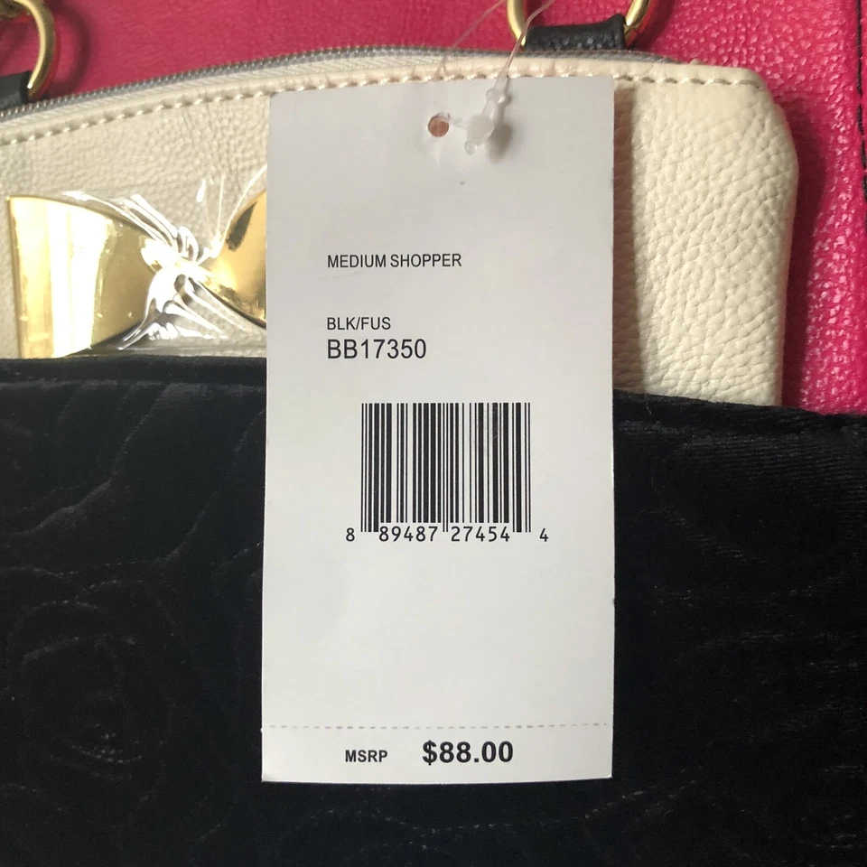 Сумка через плечо Betsey Johnson черная фуксия бархатный принт цветы цепочка - Изображение 4 из 4