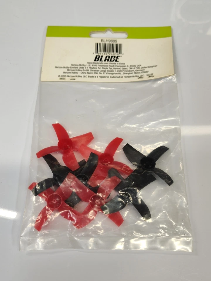 BLH9605 Prop Set (8) Red / Black For : Blade Inductrix + Plus Quadcopter Drone - Image 2 of 2