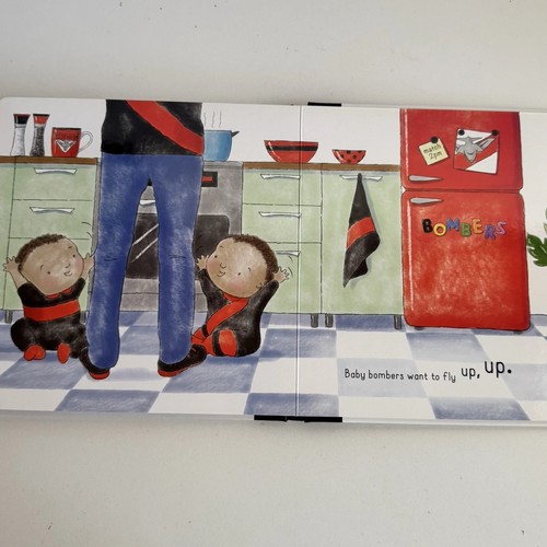 Essendon AFL Official Born A Bomber Book + Penguin Soft Plush Baby Supporter Fan - Picture 15 of 18