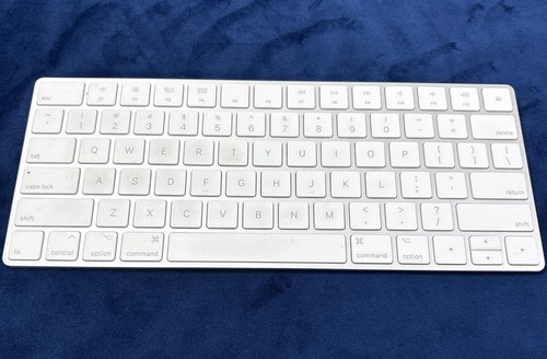 Apple Magic Keyboard A1644 Wireless Bluetooth Pre-Owned Tested - 第 2/9 張圖片