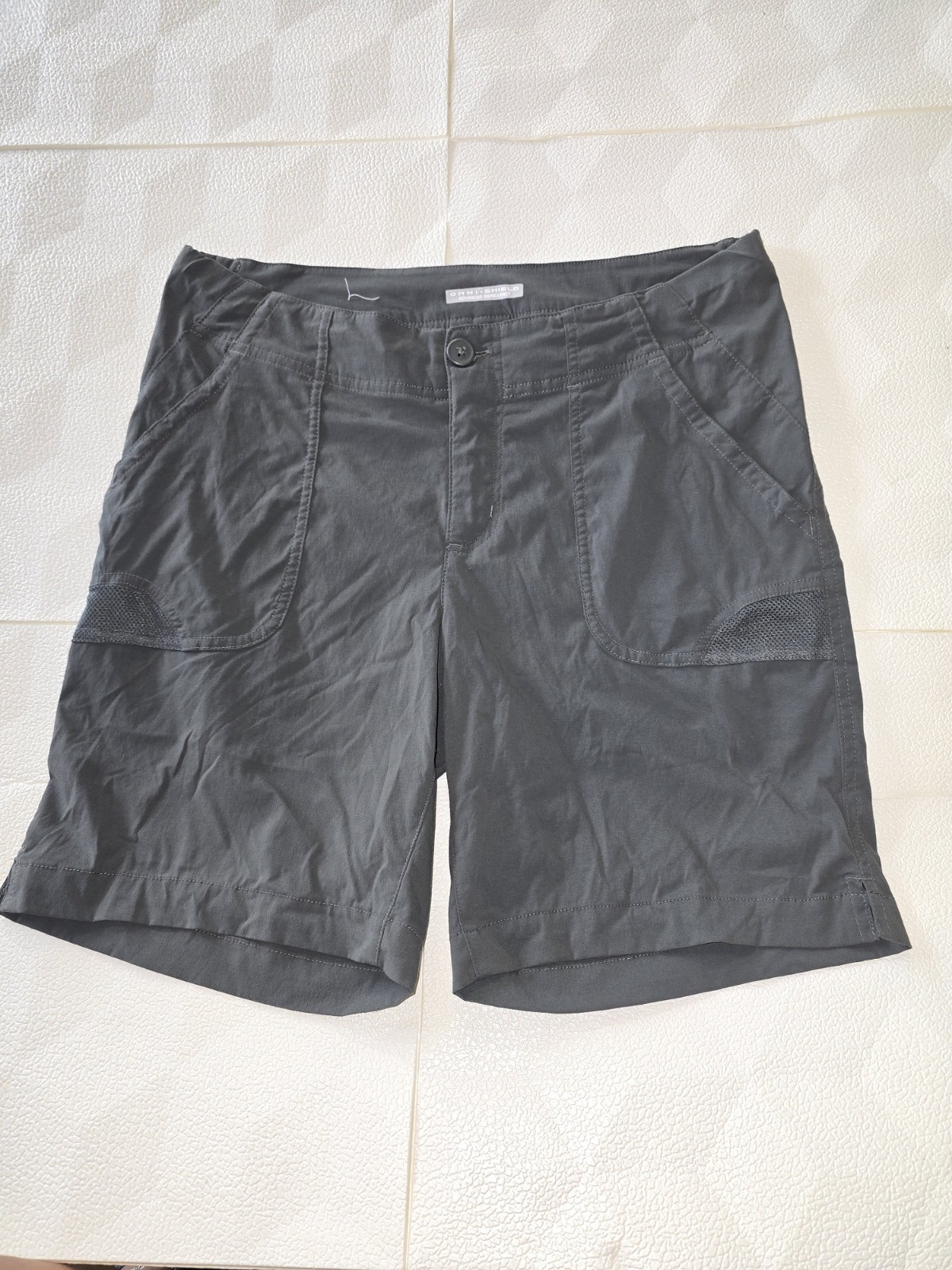 Columbia Flat Front Shorts Womens Size 8 Gray