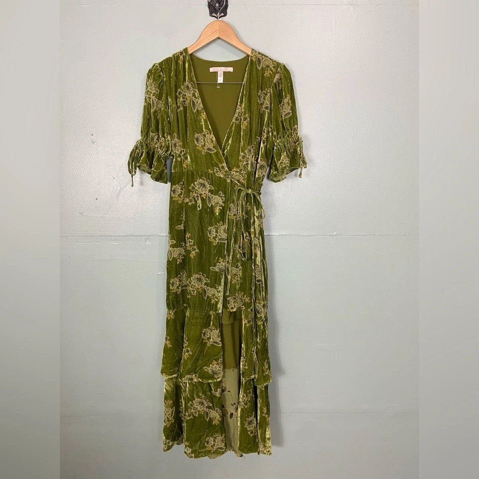 Anthropologie Hutch Green Velvet Wrap Dress Size Small Petite Floral - Image 2 of 4