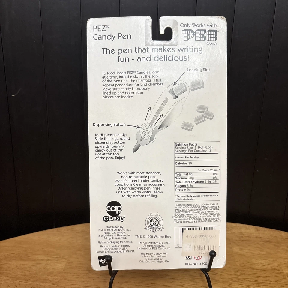 Looney Tunes Bugs Bunny PEZ Candy Pen - Image 2 of 4