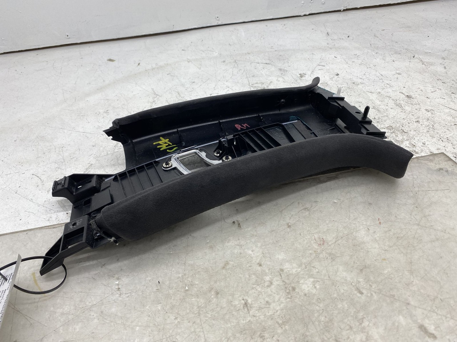 Bentley Flying Spur 2013-2019 RIGHT Pillar trim