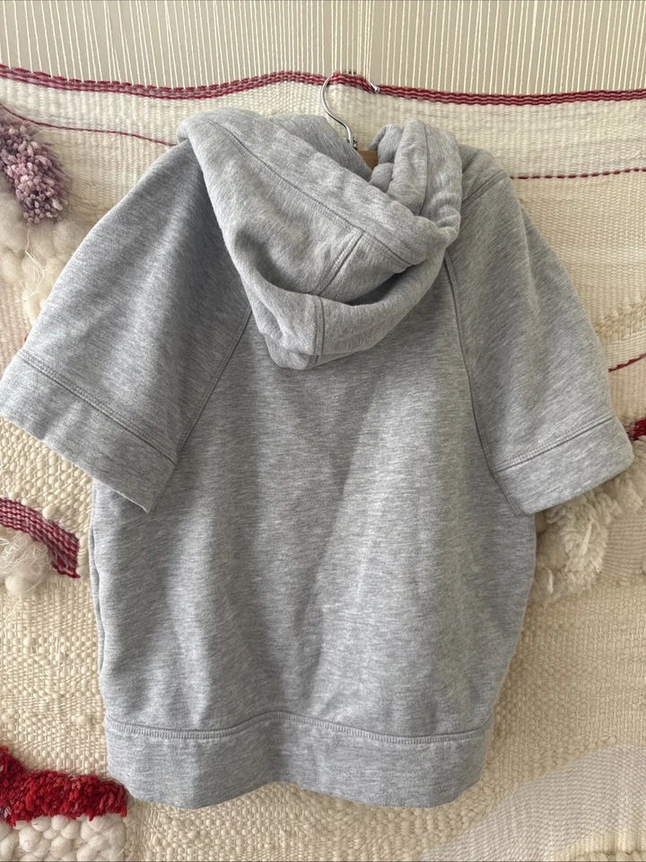 Sudadera para mujer Stella McCartney con capucha manga corta Foto 3 de 3