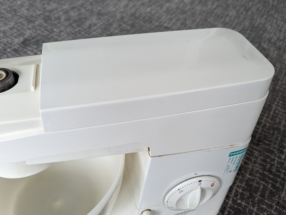 Kenwood Chef KM300 Food Mixer Processor & Accessories Food Blender