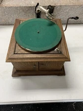 Victor Victrola Antique Talking Machine Phonograph Style Vic VV- VI