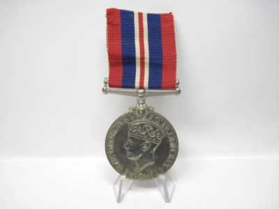 Medaille 1939- 1945 GeorgivsG B R OMN REX Et Indiae Emp, aus WK II 1939-1945