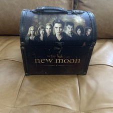 New Moon  Vintage Carrying Case  / Trunk /Chest -The Twilight Saga NECA 