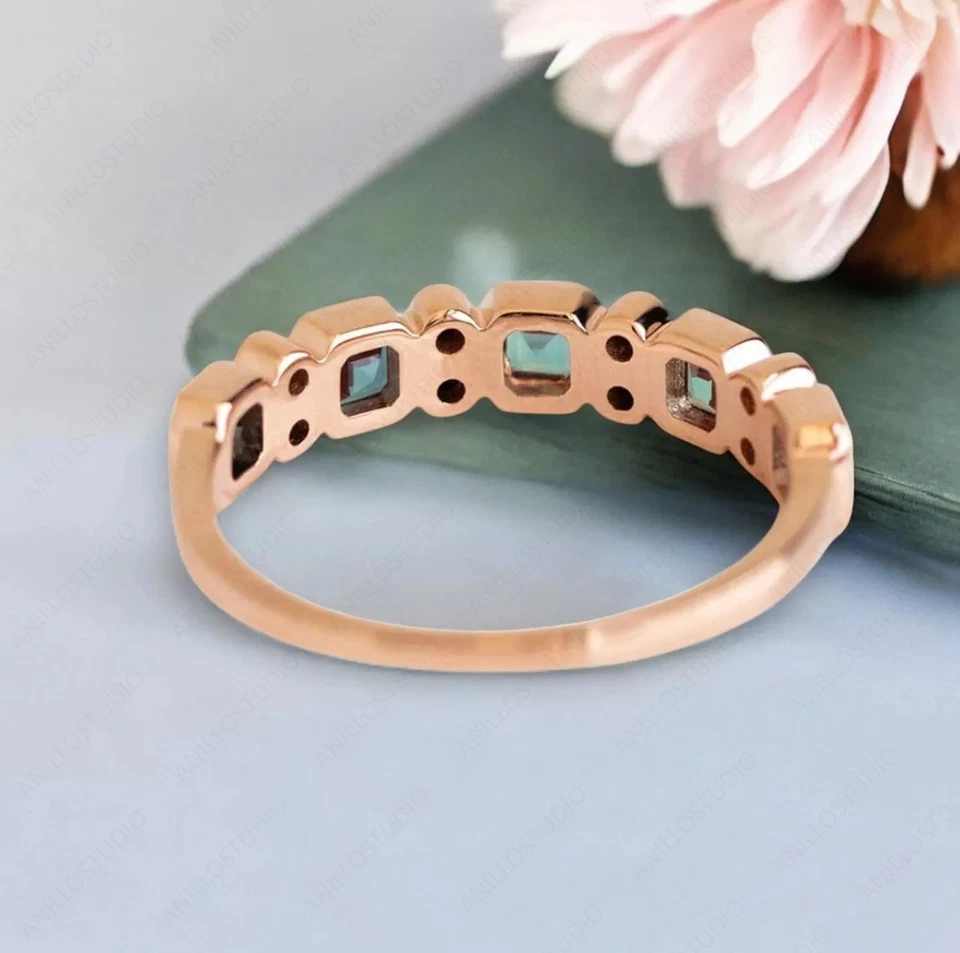 Альтернативное восьмиугольное кольцо с александритом и черным позвоночником Half Eternity - Изображение 4 из 4