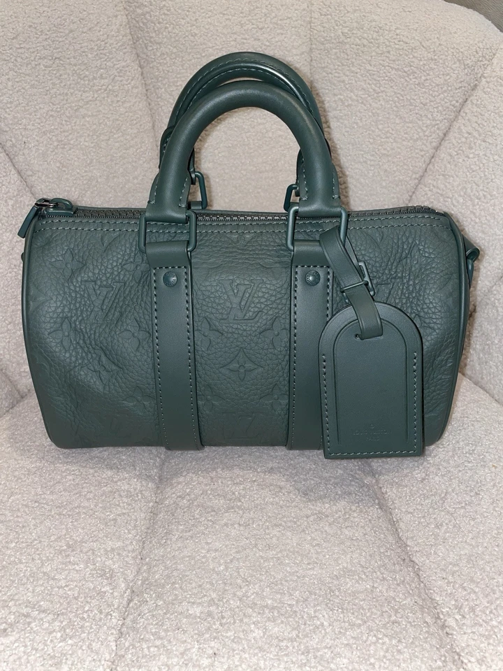 Louis Vuitton Keepall 25, photo 1 of 5