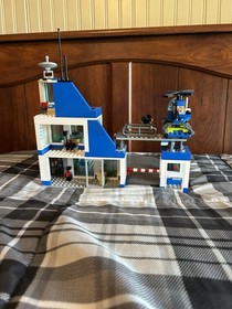 LEGO City Police Station #60316 Complete Set 668pcs Without Box