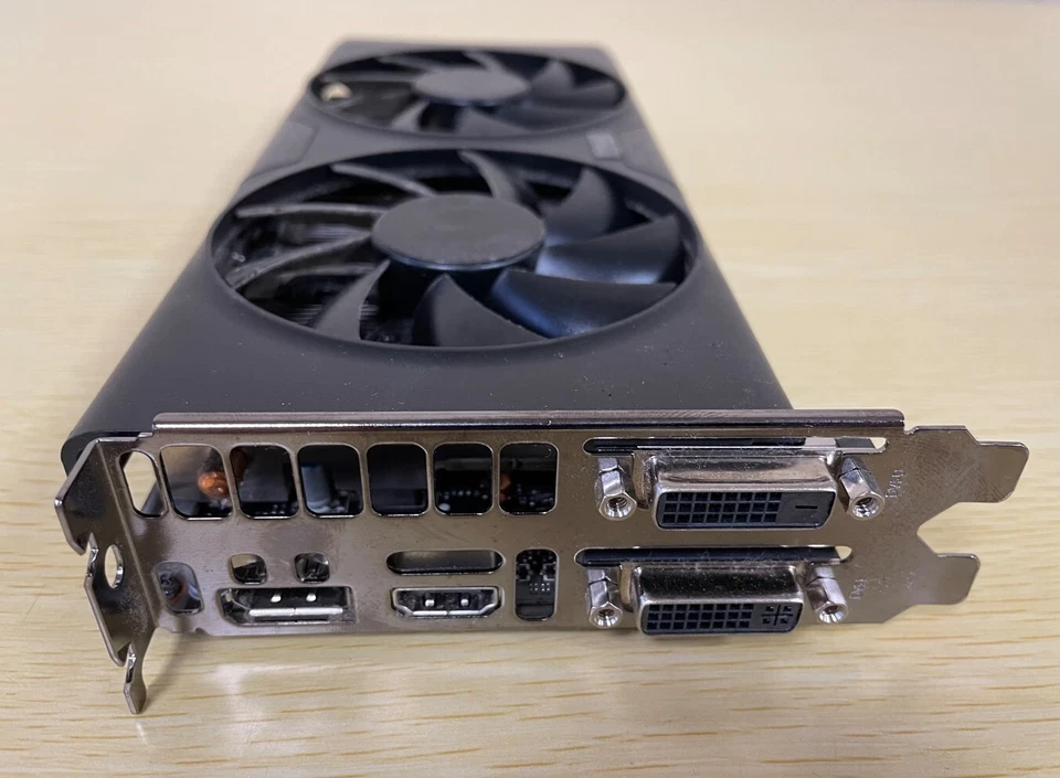 EVGA GTX 660 2GB PCI-E Dual DVI/HDMI/Displayport Video Card 02G-P4-3063-KR - Image 2 of 4