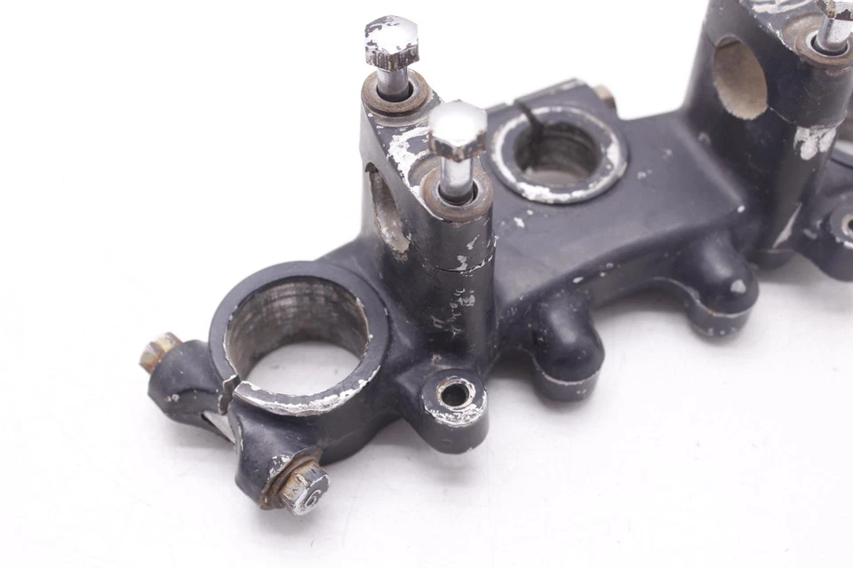 83 YAMAHA XT250 HORQUILLAS OEM ABRAZADERA DE ÁRBOL TRIPLE SUPERIOR R8.BX8 Foto 3 de 4