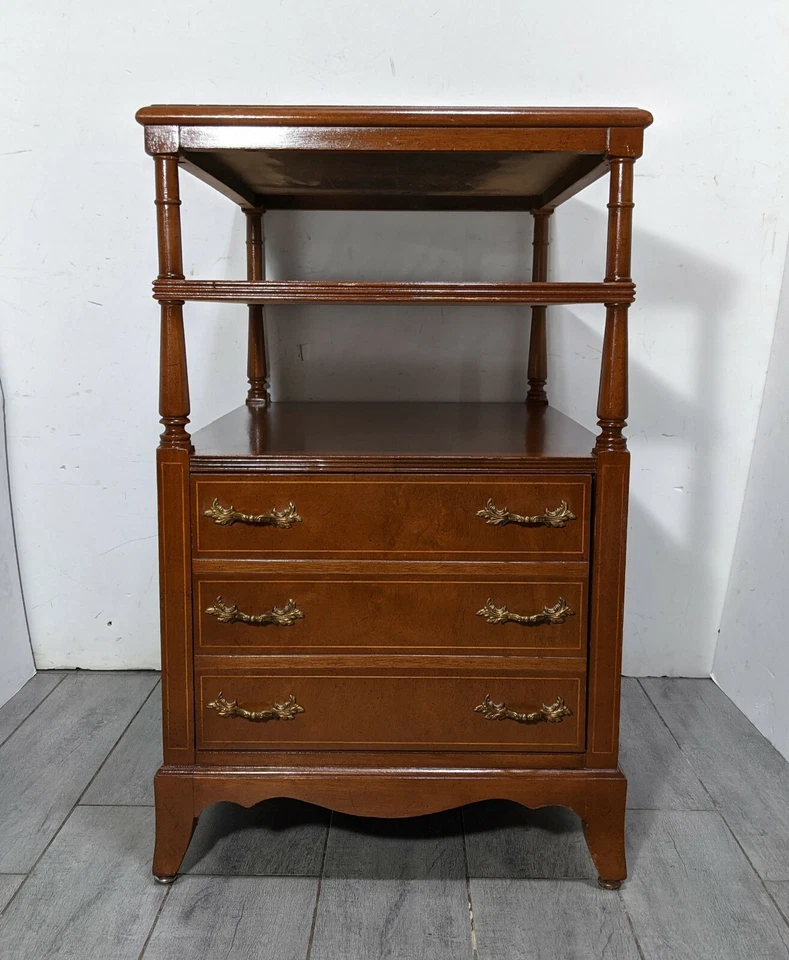 古董英国摄政红木三层茶几格鲁吉亚/爱德华风格 — 第 3/4 张图片